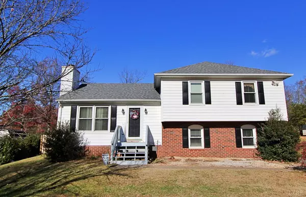 2271 Sunburst RD, Evington, VA 24550