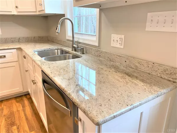 Rice, VA 23966,1358 Piney Grove RD