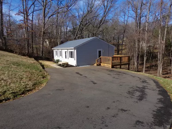 Forest, VA 24551,525 Sweeney CIR