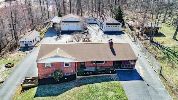 49 Deerwood DR, Lynchburg, VA 24502