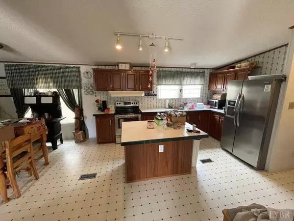 Amherst, VA 24521,229 Misty Hollow RD