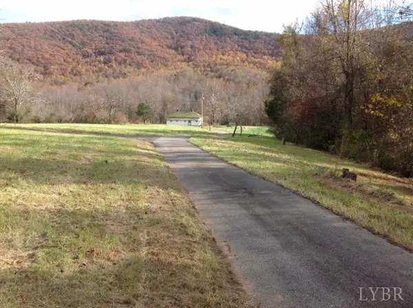 Bedford, VA 24523,2909 WHEATS VALLEY RD