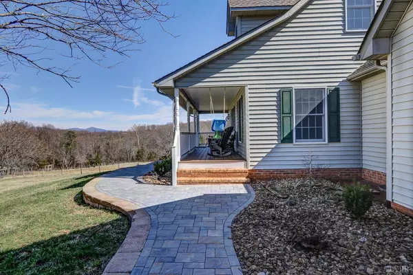 Big Island, VA 24526,1217 Mountain Creek LN