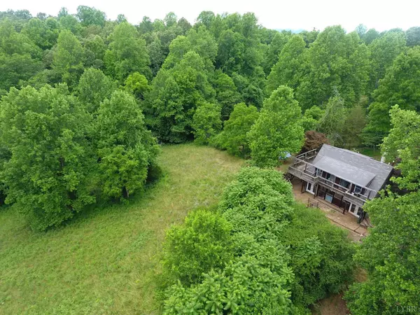 Shipman, VA 22971,284 Oakland Farm LN