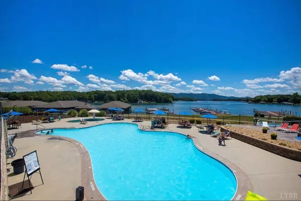 Huddleston, VA 24104,1217 Graves Harbor TRL