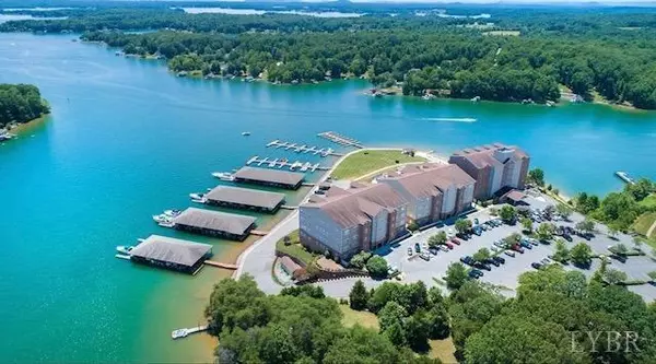 Huddleston, VA 24104,1217 Graves Harbor TRL