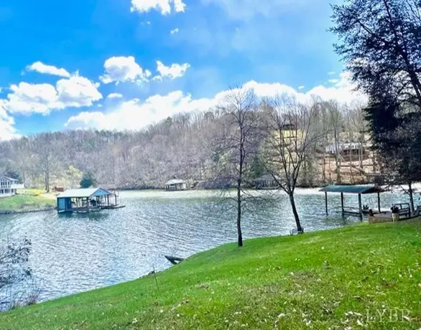 Goodview, VA 24095,1032 Rebel LN