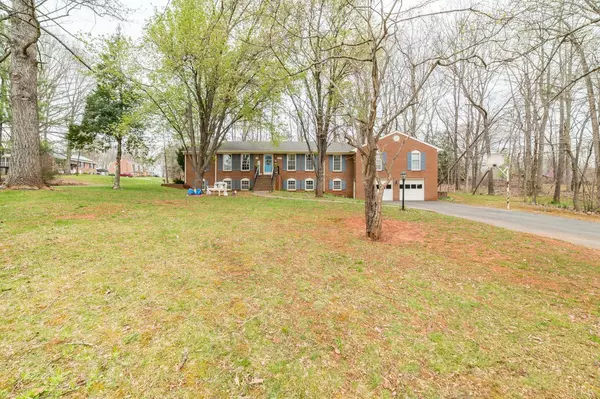 Madison Heights, VA 24572,157 Woodhaven CT