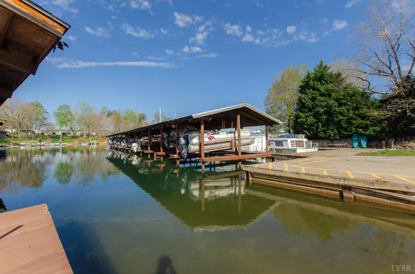 Penhook, VA 24137,309 Lakeside Rd