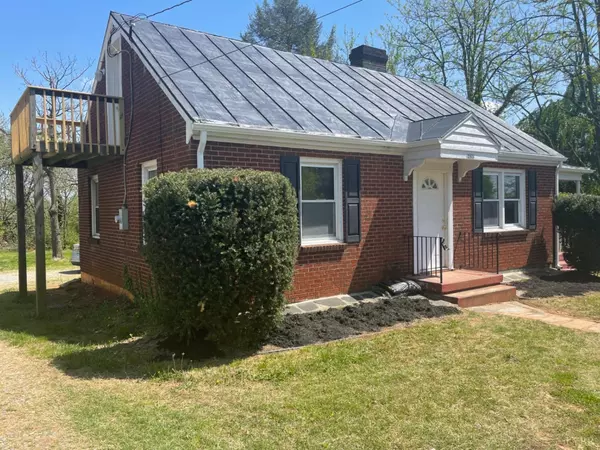 253 Main ST, Madison Heights, VA 24572