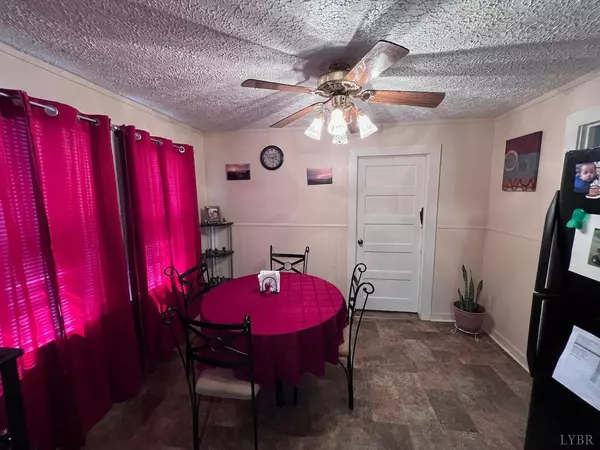 Shipman, VA 22971,195 Peavine LN