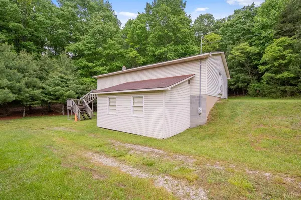 Floyd, VA 24091,5133 Alum Ridge RD