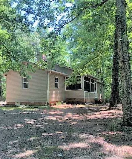 Wingina, VA 24599,2704 James River RD