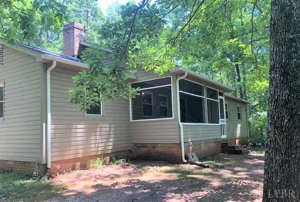 Wingina, VA 24599,2704 James River RD