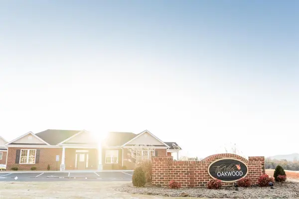 153 Villa Oak CIR, Bedford, VA 24523