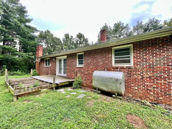 Buena Vista, VA 24416,604 Reids Hill RD