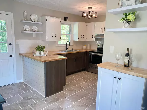 Lynchburg, VA 24504,4809 Tyreeanna RD