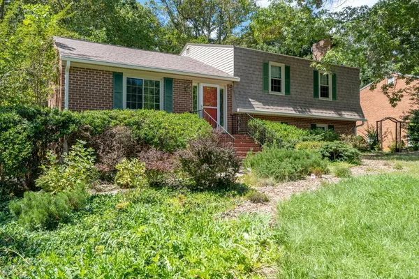 Lynchburg, VA 24502,193 Robinson DR