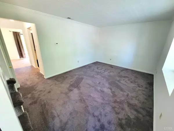 Lynchburg, VA 24502,22 Cape Fear CT