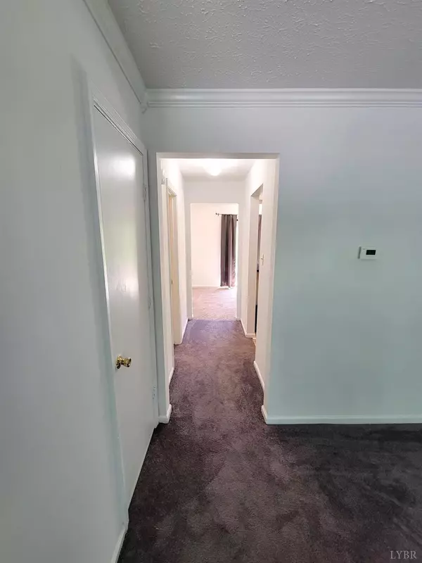 Lynchburg, VA 24502,22 Cape Fear CT