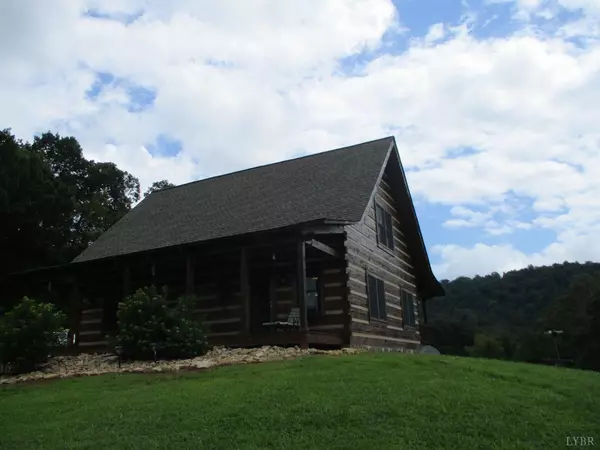 Vinton, VA 24179,3804 Saunders