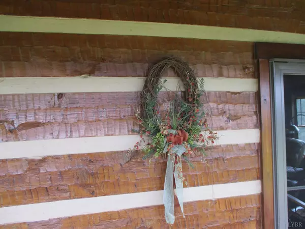 Vinton, VA 24179,3804 Saunders