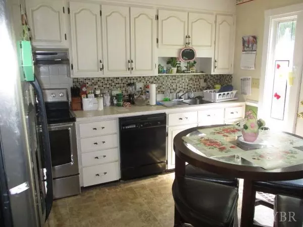 Lynchburg, VA 24503,532 Madewood RD