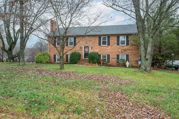 119 Stonehouse DR, Lynchburg, VA 24502