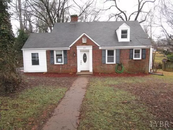 1015 Jefferson CIR, Martinsville, VA 24112