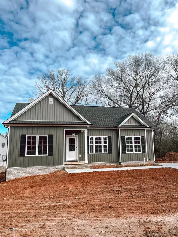 159 Dutch LN, Appomattox, VA 24522