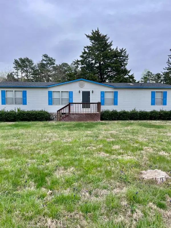 5507 Wards RD, Evington, VA 24550