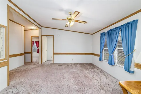 6601 Stewartsville RD, Moneta, VA 24121