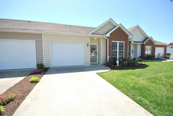 34 Shoreline DR, Lynchburg, VA 24501