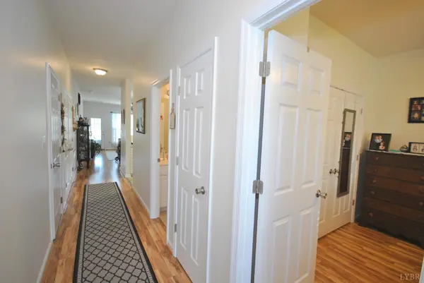 34 Shoreline DR, Lynchburg, VA 24501