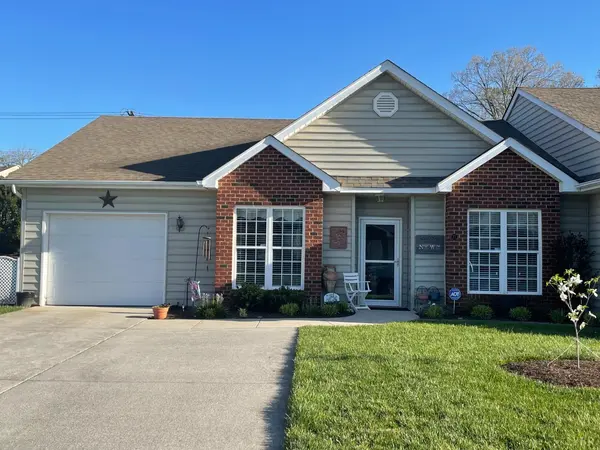 27 Crocetti LN, Lynchburg, VA 24501