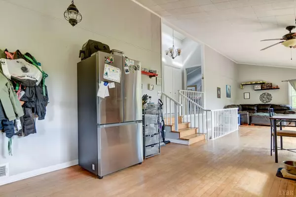 Big Island, VA 24526,1112 Twinleaf RD