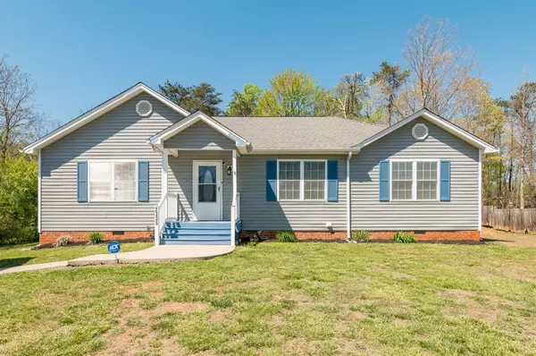 2335 Sunburst RD, Evington, VA 24550