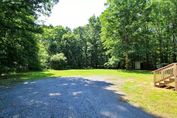 Wingina, VA 24599,182 Shelton Store RD