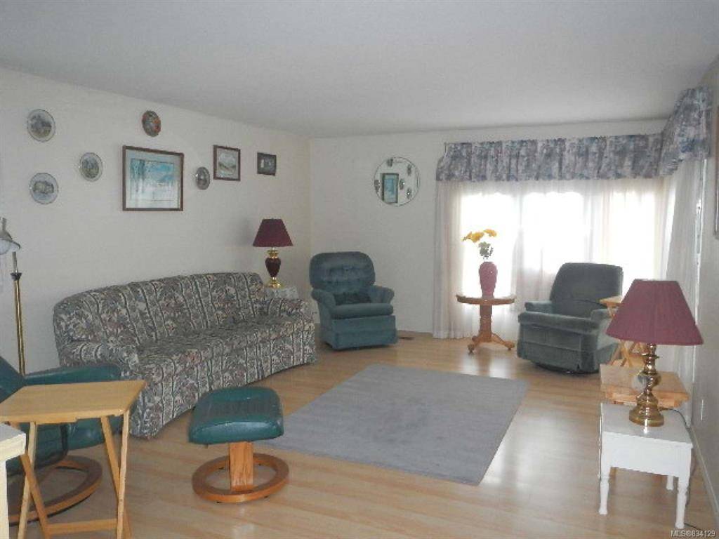 Nanaimo, BC V9R 6L2,61 12th St #29