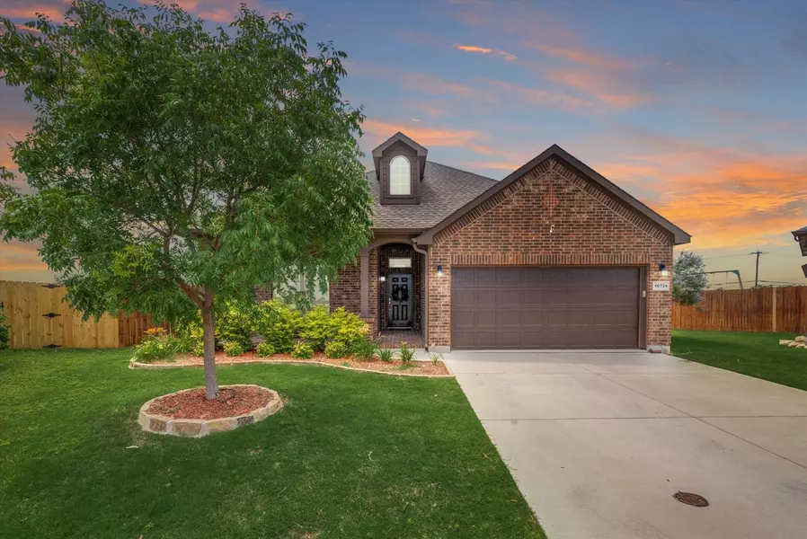 10724 Ersebrook Court, Fort Worth, TX 76052