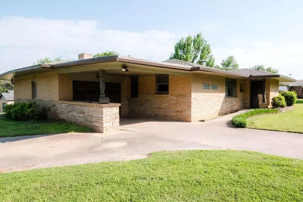 1700 S Walnut Street, Pauls Valley, OK 73075