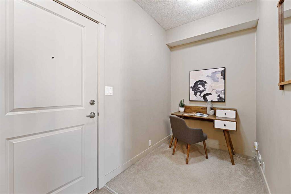 Calgary, AB T3E 7R2,5605 Henwood ST SW #3114