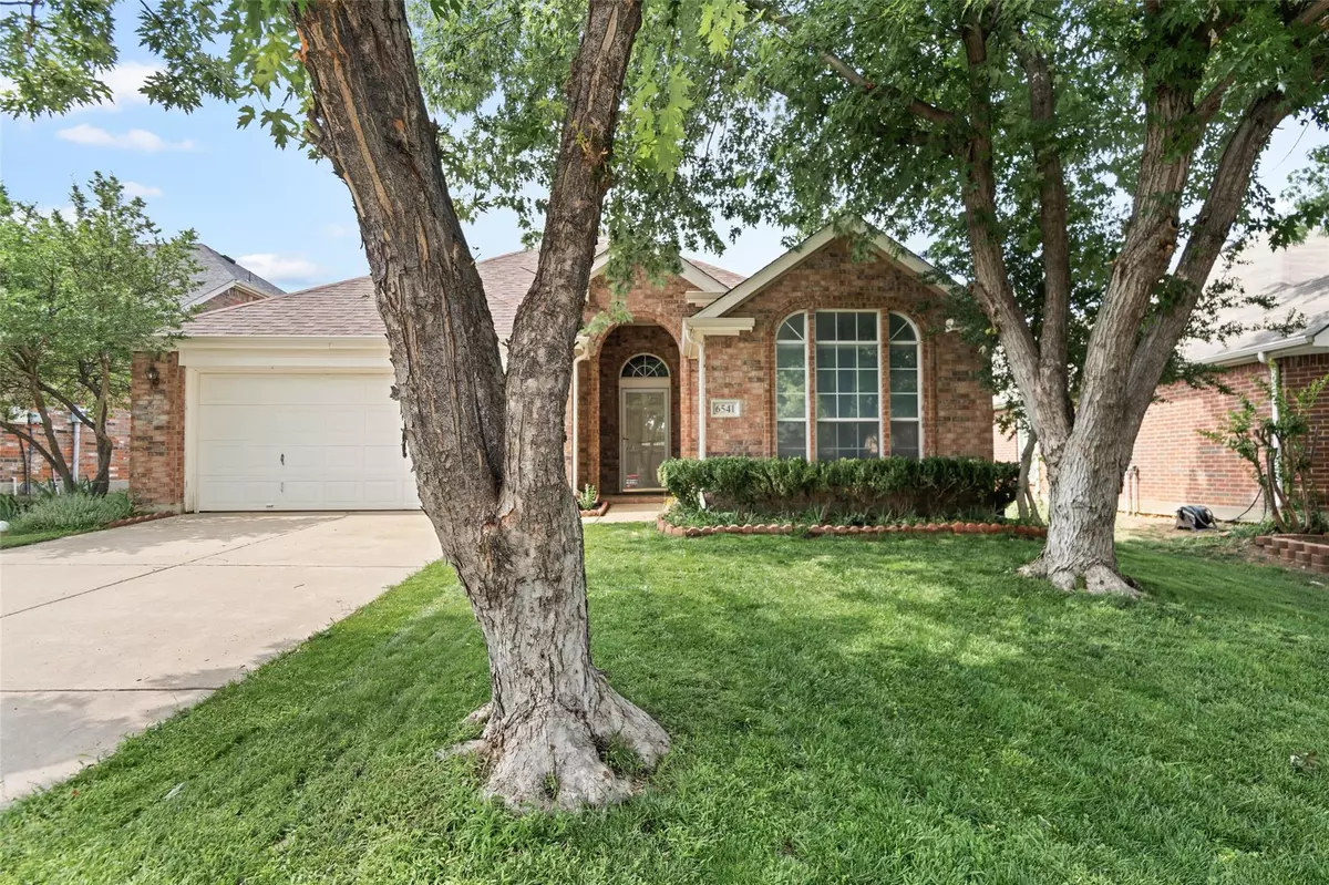 Denton, TX 76210,6541 Pine Hills Lane