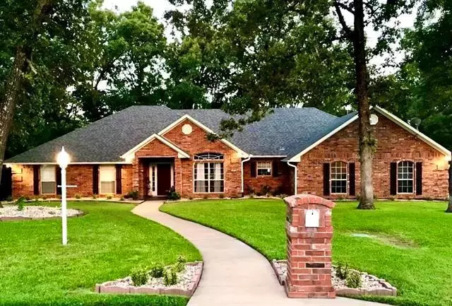 207 WOODED HILLS, Powderly, TX 75473