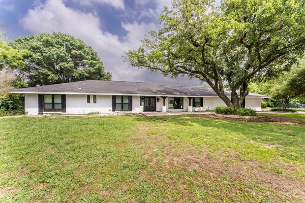 14 Lee Circle, Heath, TX 75032