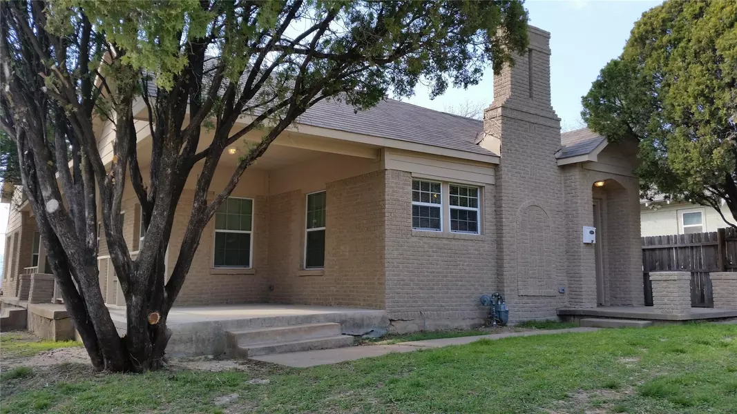 2220 Hudson Street, Fort Worth, TX 76103