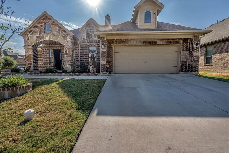 12420 Charter Creek Drive, Fort Worth, TX 76028