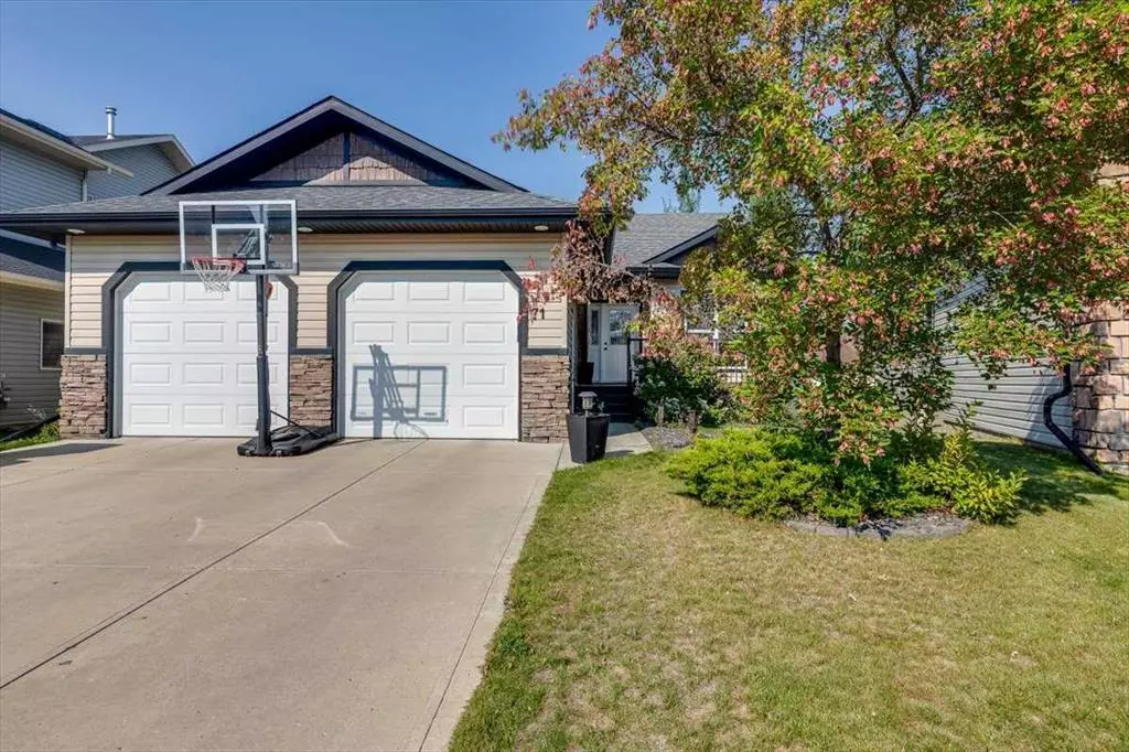 Red Deer, AB T4R 0C3,71 Issard Close