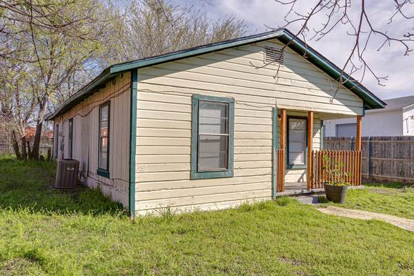 Lancaster, TX 75146,509 E 3rd Street