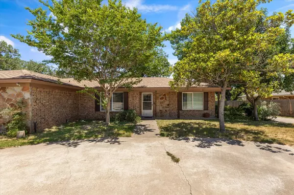 Granbury, TX 76049,2615 W Highland Drive